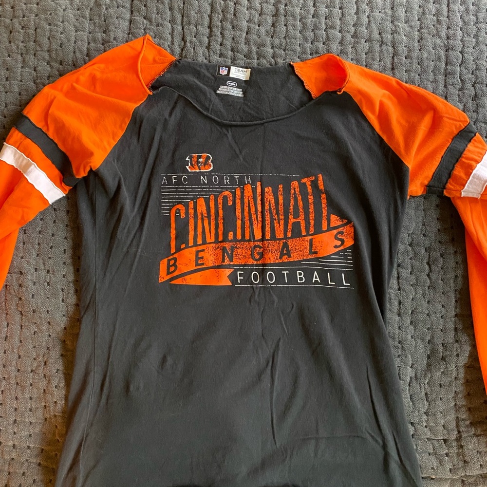 NFL Cincinnati Bengals long sleeve shirt, size M
